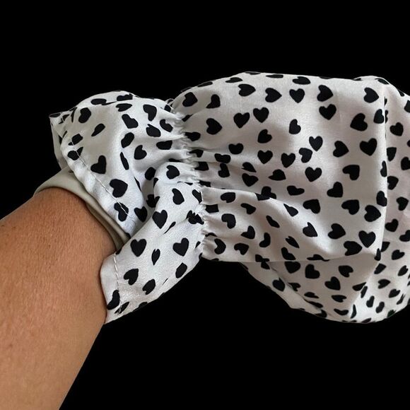 Goodnight Macaroon Heart Pattern Tie Back Black & White Size Medium Top - Picture 4 of 7